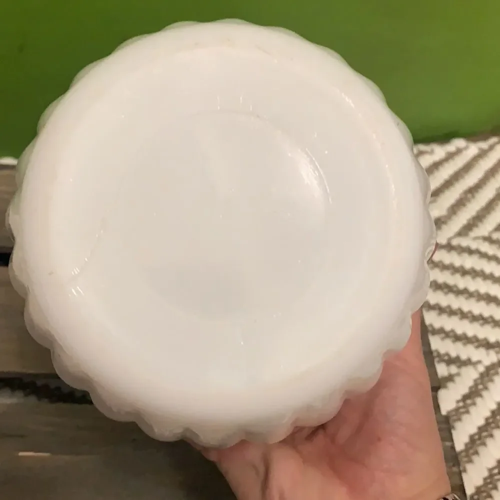 Folded glass milk glass vase